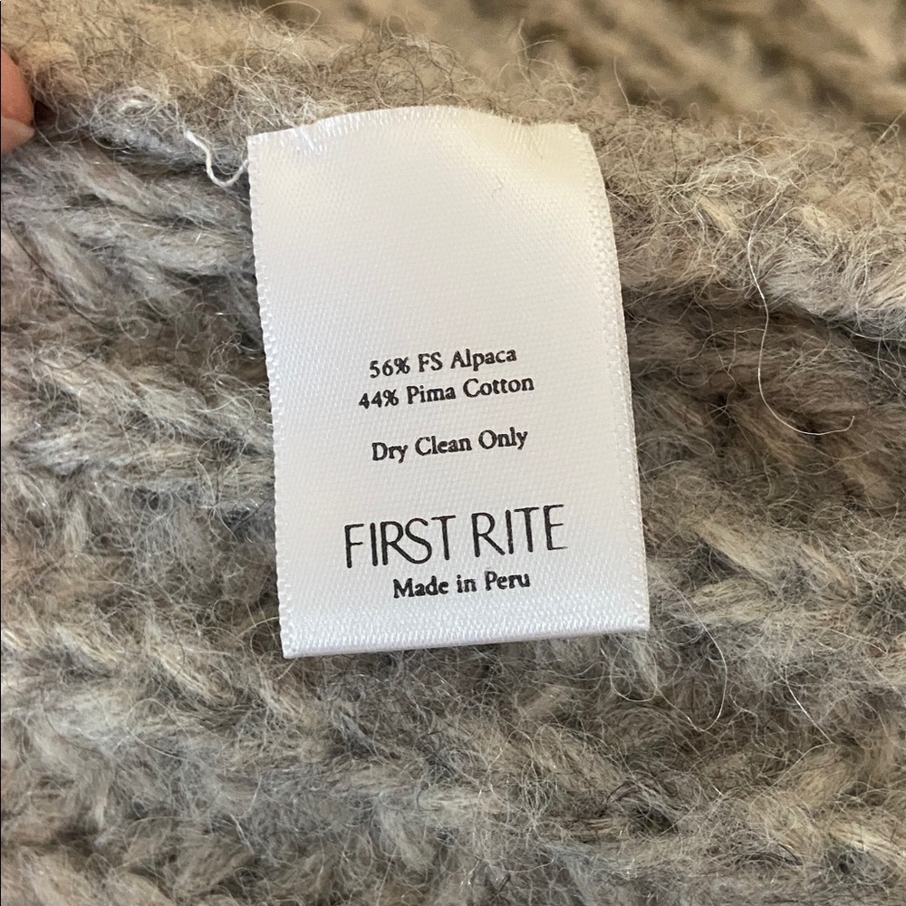 First Rite Women's Gray Chunky Knit Belted Sweater - Picture 2 of 2